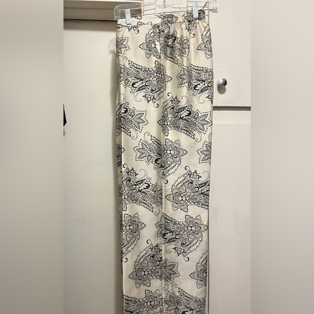 Zara Cream and Black Patterned Pants